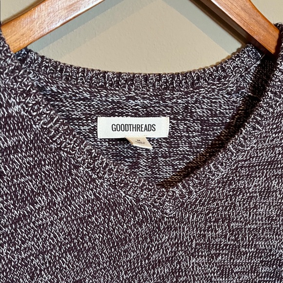 Goodthreads Men's Brown V-Neck Sweater - Picture 2 of 2